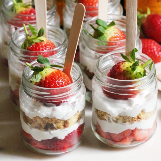 Strawberry Shortcake Pots