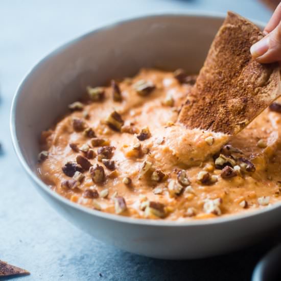 Vegan Carrot Cake Dip & Spice Chips