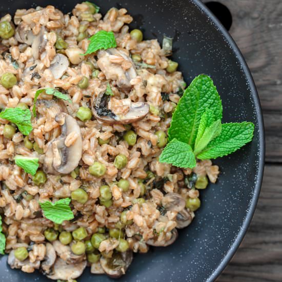 Farro with Mushrooms and Peas