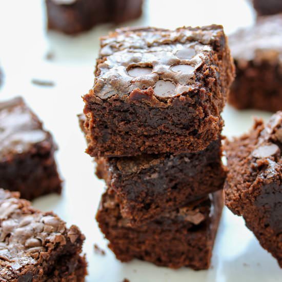 The Best Ooey Gooey Vegan Brownies