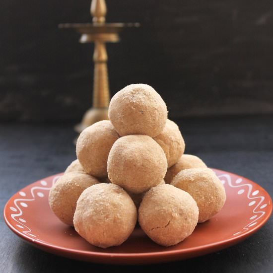 Pittyache Ladoo | Wheat Flour Ladoo