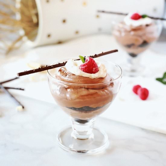 No-bake Nutella Cheesecake Parfait