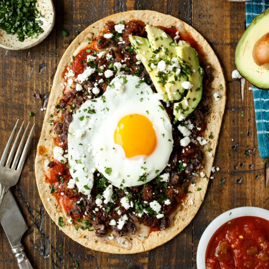 Huevos Rancheros Flatbread Pizza