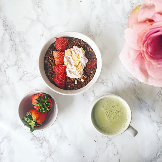 Chocolate and Strawberry Baked Oats