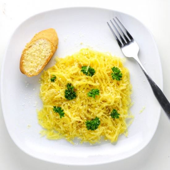 Garlic Parmesan Spaghetti Squash