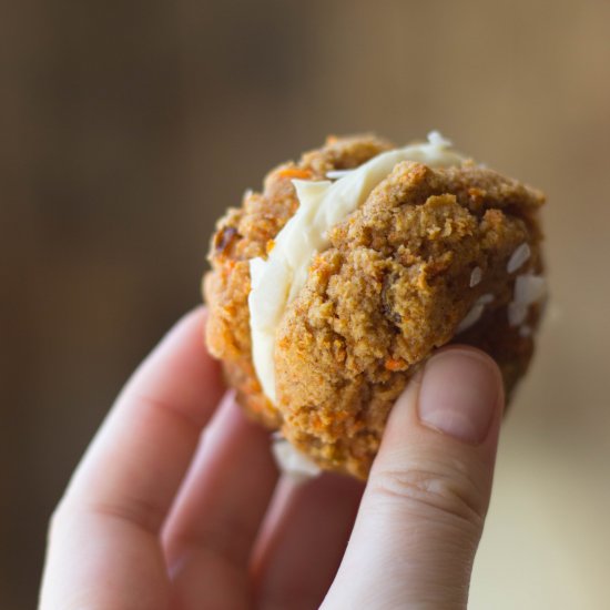 Carrot Cake Cookie Sandwiches