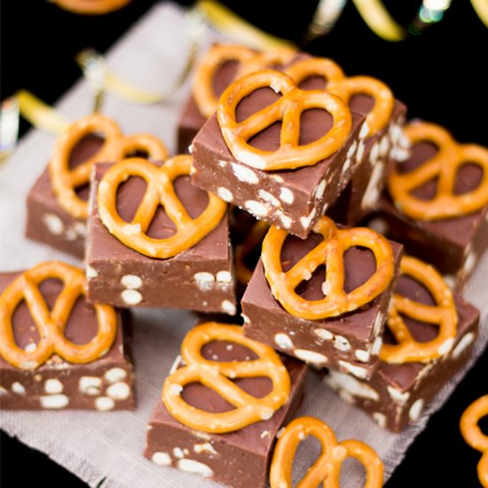 4 Ingredient Nutella Pretzel Fudge