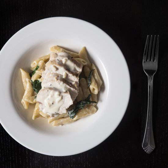 Instant Pot Chicken Alfredo Pasta