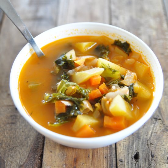 Vegan Kale and Bean Soup