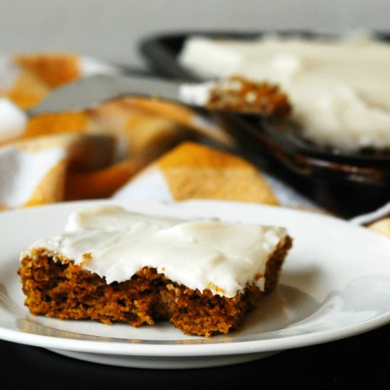 GF & Vegan Carrot Sheet Cake