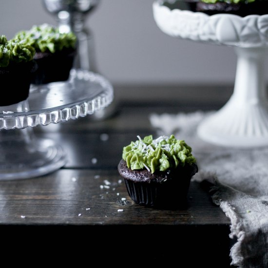 Cacao Cupcake Matcha Buttercream