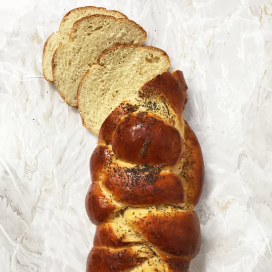 Poppy Seed Challah Bread