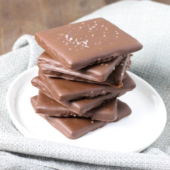 Chocolate Dipped Graham Crackers