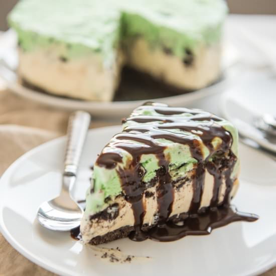 Easy Grasshopper Ice Cream Pie