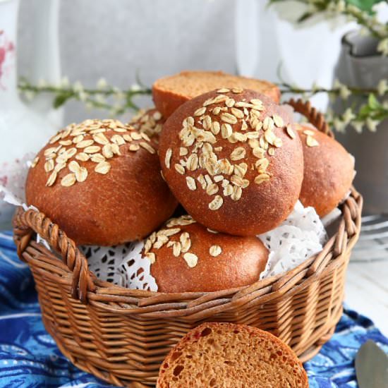 Aroniaberry Spelt Bread Rolls