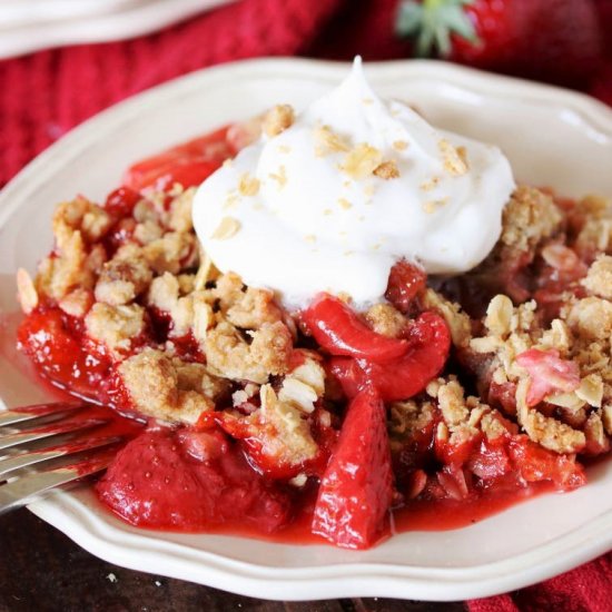 Fresh Strawberry Crisp