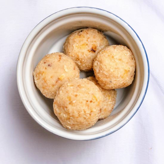 Melt-in Sweet Coconut balls