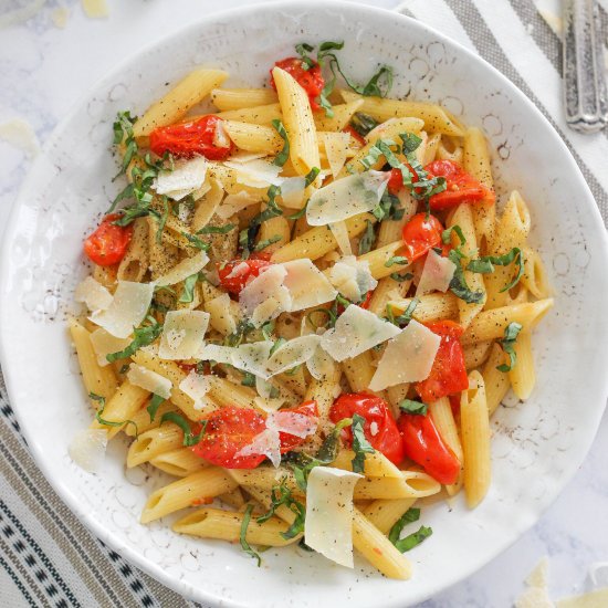 One Pot Tomato Basil Pasta