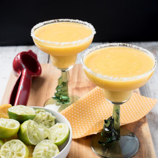 Fresh Mango Margaritas