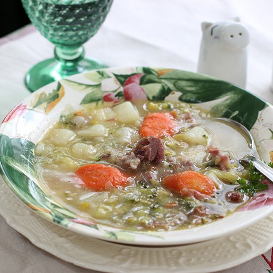 Smoked Pork Neckbone Soup