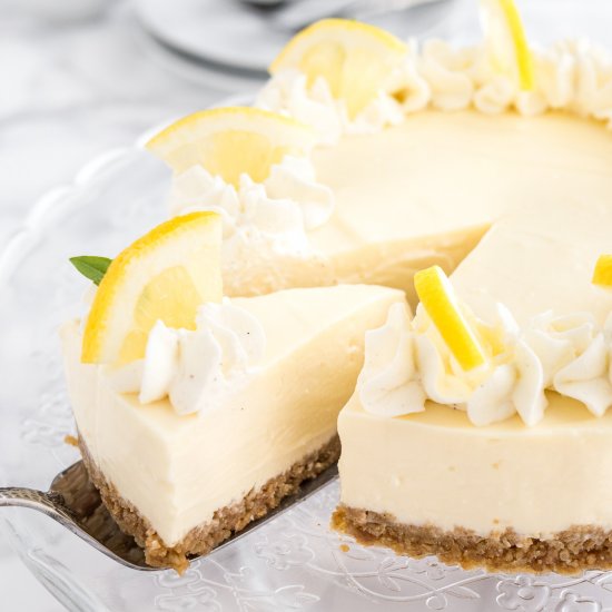 EASY Lemon Cream Pie