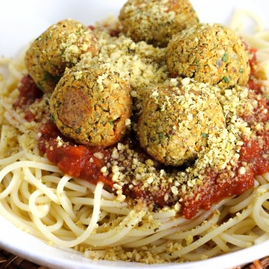 Traditional Spaghetti & Bean Balls