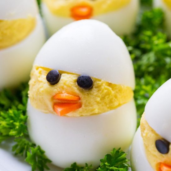 Easter Deviled Egg Chicks