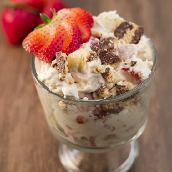 Strawberry Banana Cookie Salad