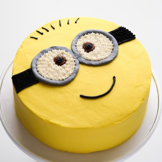 Minion Cake