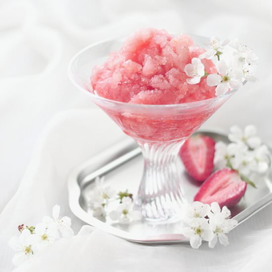 Frosé (Frozen Rosé)