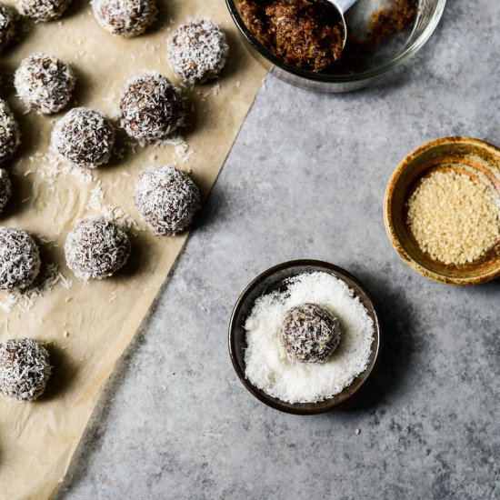 fig and sesame snack bites