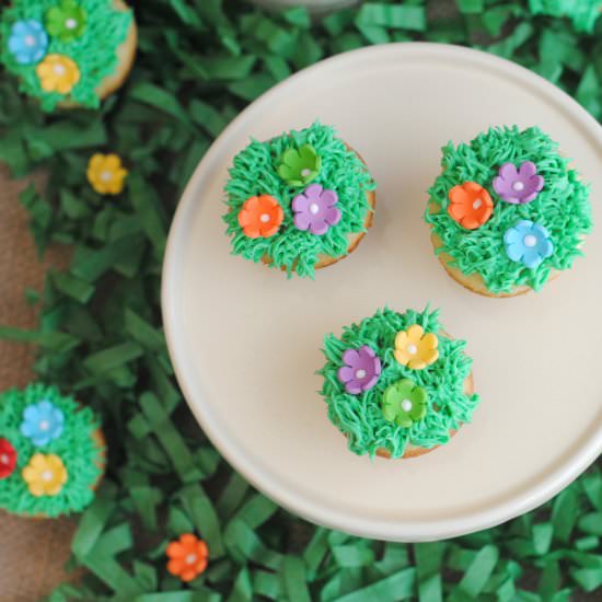 Springtime Flower Cupcakes