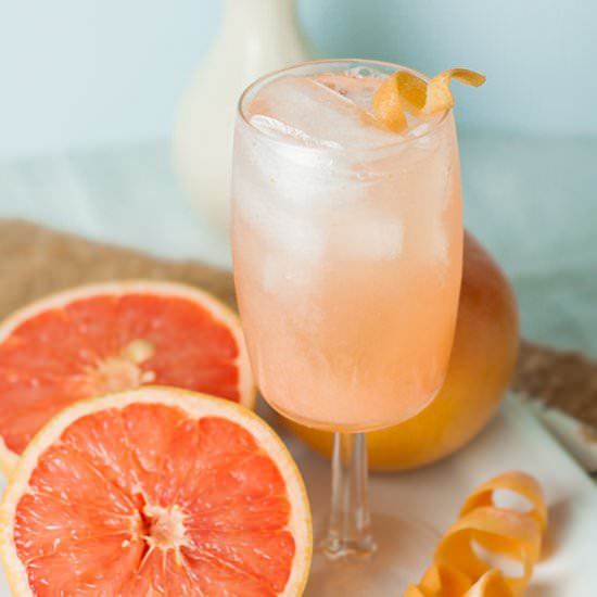 Dr. Feelgood’s Grapefruit Cocktail