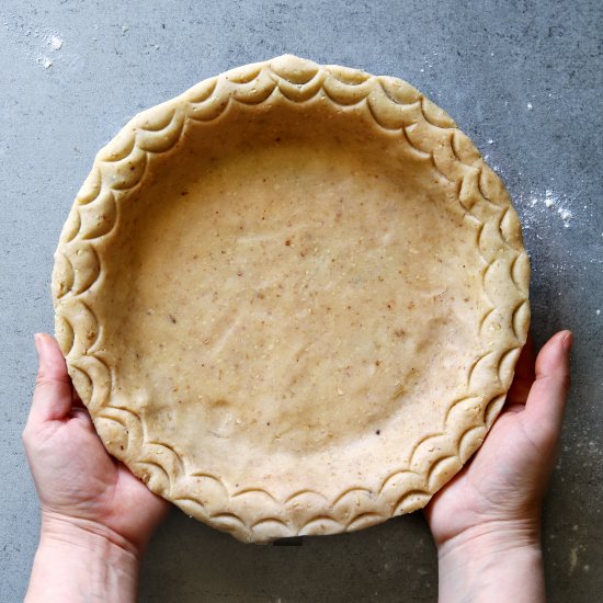 Walnut pie crust