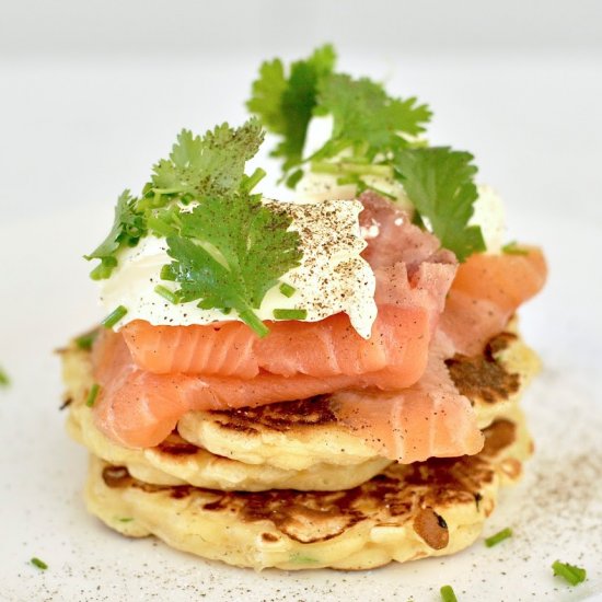 CORN FRITTERS WITH SMOKED SALMON &