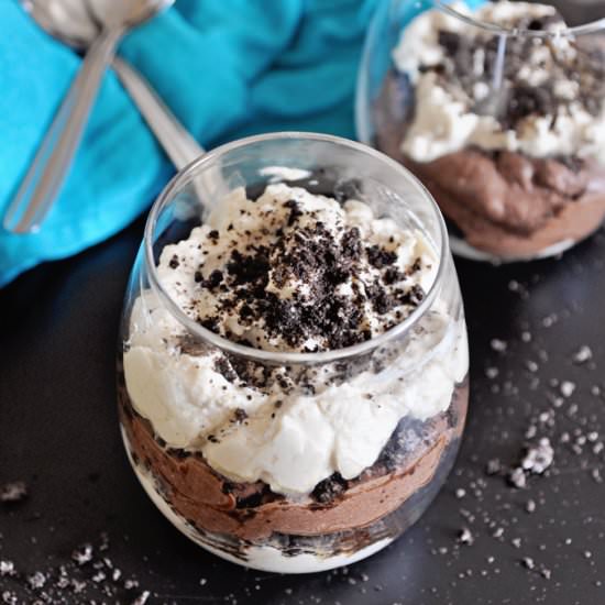 Vegan Cookies and Cream Parfaits