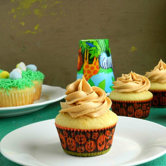 Vanilla Cupcakes with Butterscotch