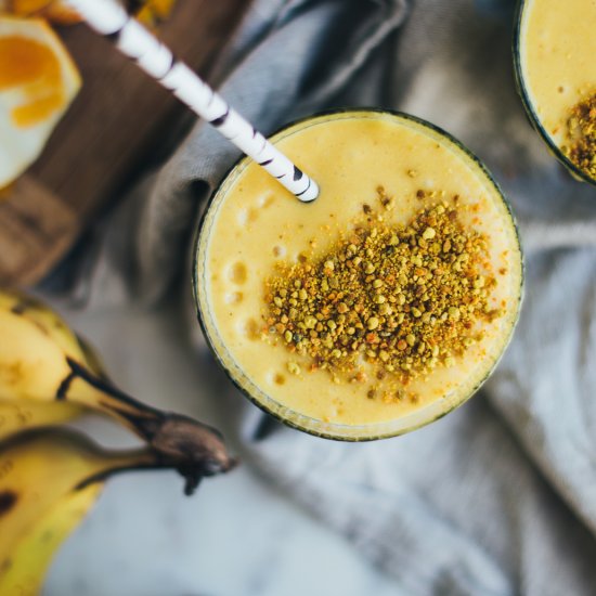 Turmeric Mango Smoothie