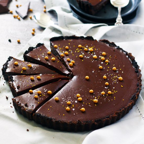 No-bake Butterscotch Chocolate Tart