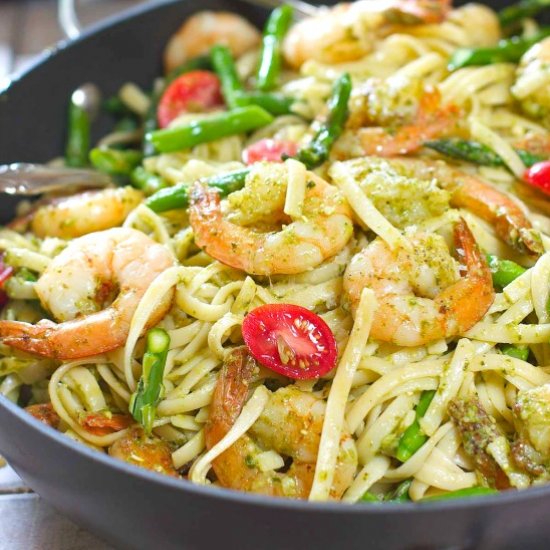 30 Minute Shrimp Pesto Pasta