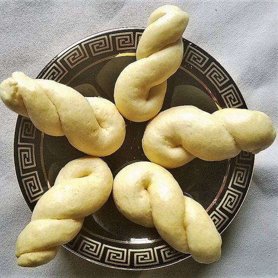 Koulourakia (Greek Easter Cookies)