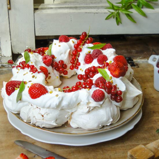 Easter meringue wreath