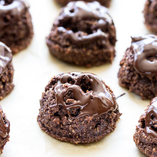 Mocha Coconut Macaroons