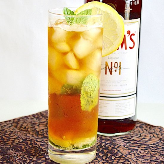 Classic Pimm’s Cocktail