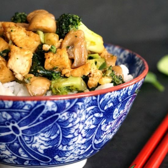 Tofu broccoli and mushroom stir fry