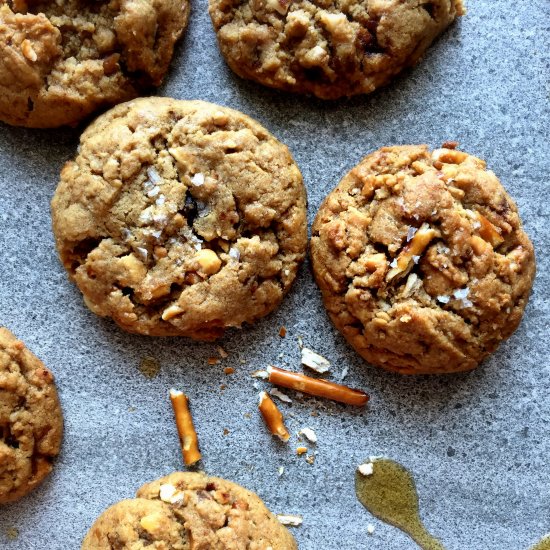 Peanut Butter Honey Pretzel Cookies