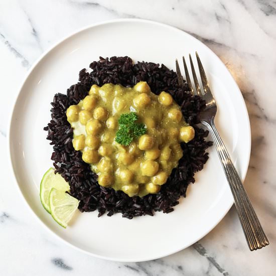 Easy Vegan Chickpea Curry