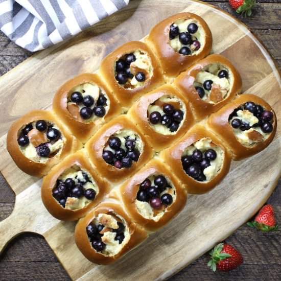 Blueberry Bread Pudding Pull Aparts