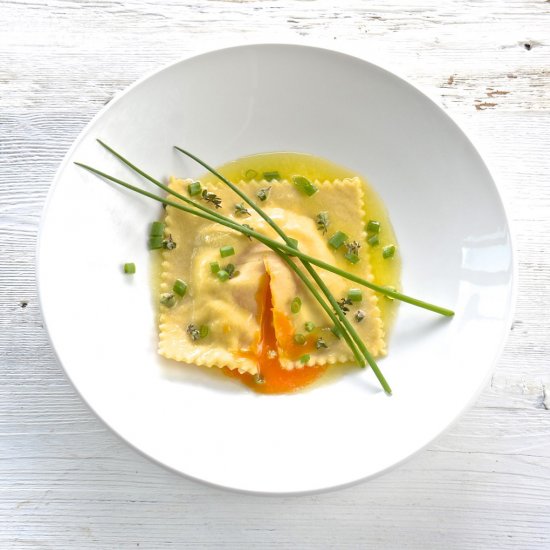 Raviolo al uovo