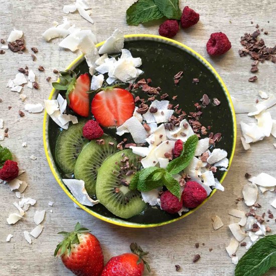 Spirulina Smoothie Bowl